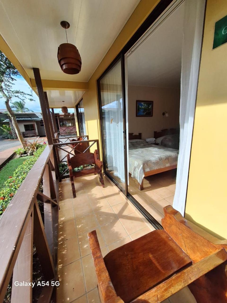 Iris Arenal Hotel La Fortuna Екстериор снимка