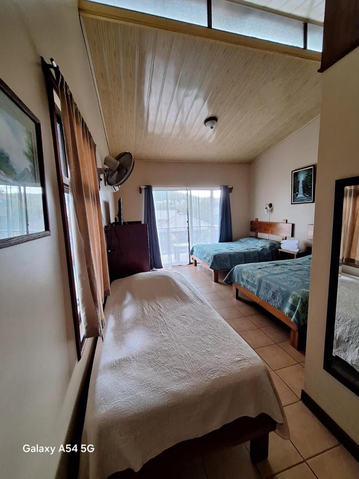 Iris Arenal Hotel La Fortuna Екстериор снимка