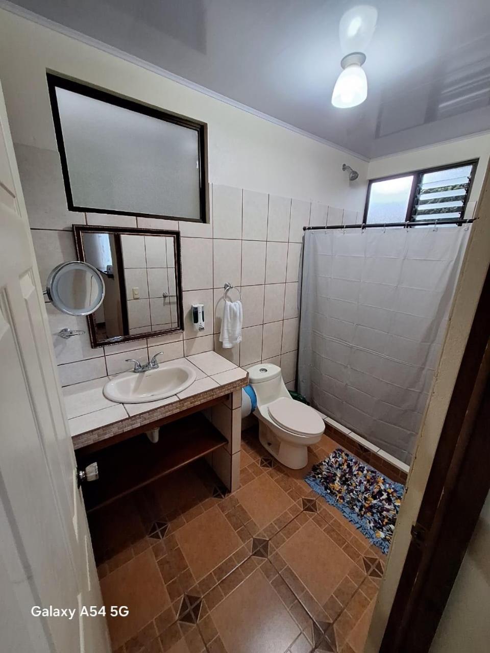 Iris Arenal Hotel La Fortuna Екстериор снимка