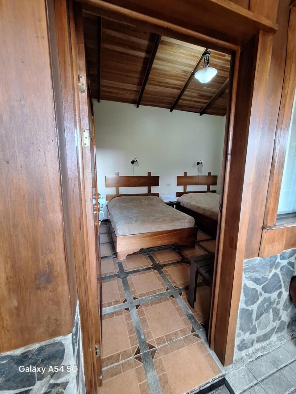 Iris Arenal Hotel La Fortuna Екстериор снимка