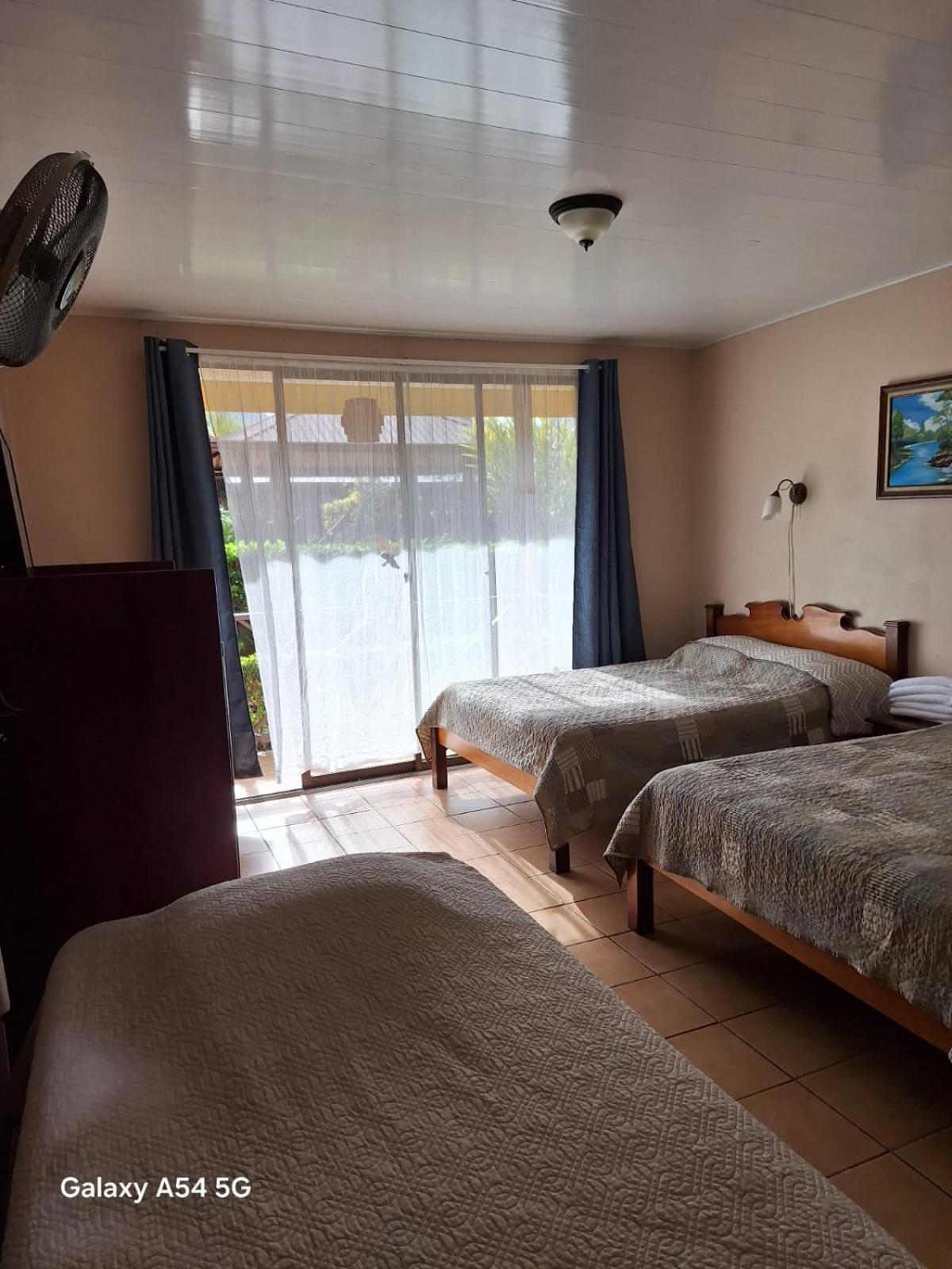 Iris Arenal Hotel La Fortuna Екстериор снимка